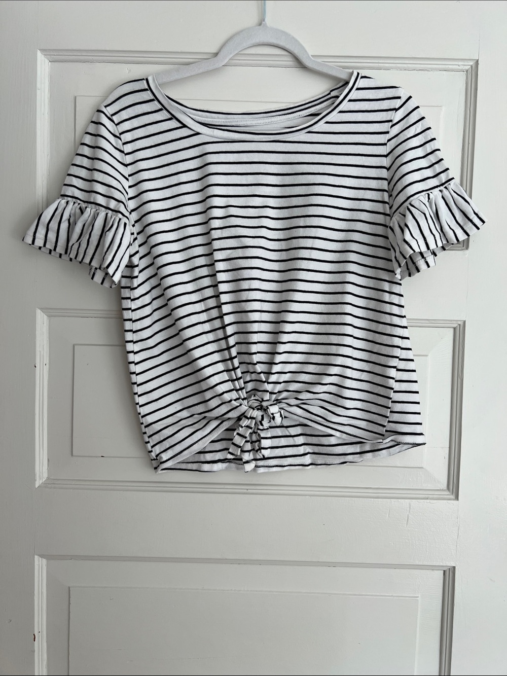 Striped Tie-Front Ruffle Sleeve Top - Black/White